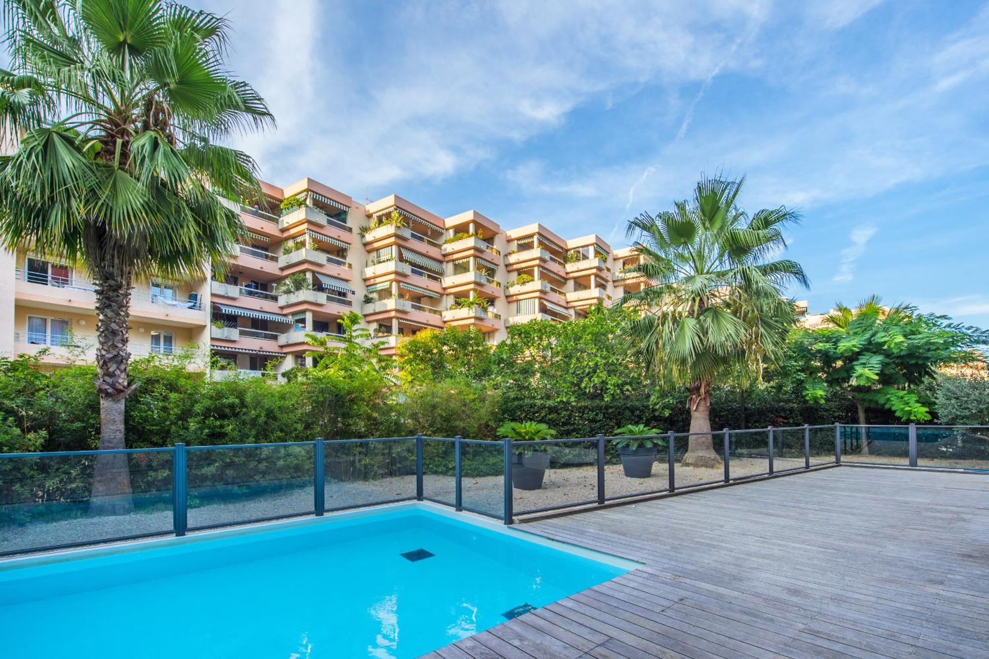 "L'Idyllique" Parking, Piscine, Plage, Calme Assure, Gare 罗克布吕讷-卡普马丹 外观 照片